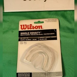 NEW! WILSON Single Youth Density Mouth Guard Strapless Clear Football Hockey,